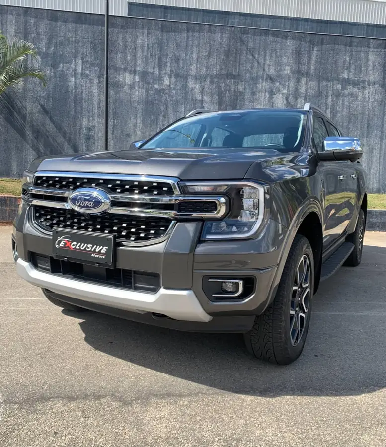 Caminhonete financiada na Exclusive Motors